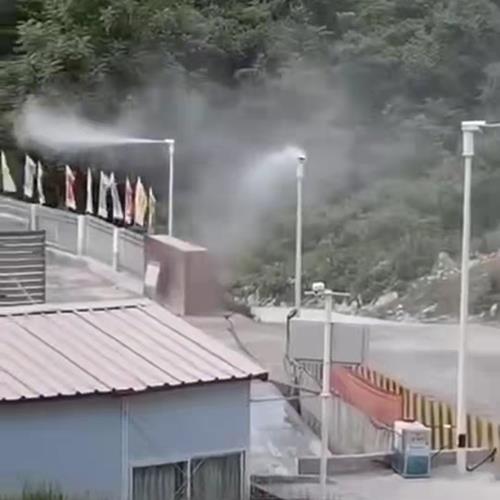 道路360旋轉(zhuǎn)噴霧